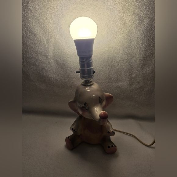 Elephant Table Lamp - Picture 2 of 8